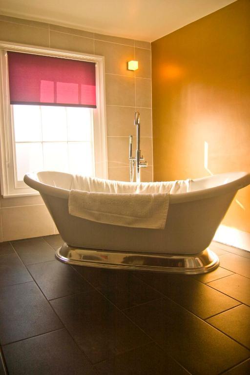 Bijou Abode - Chaucer House Hotel Кентърбъри Стая снимка